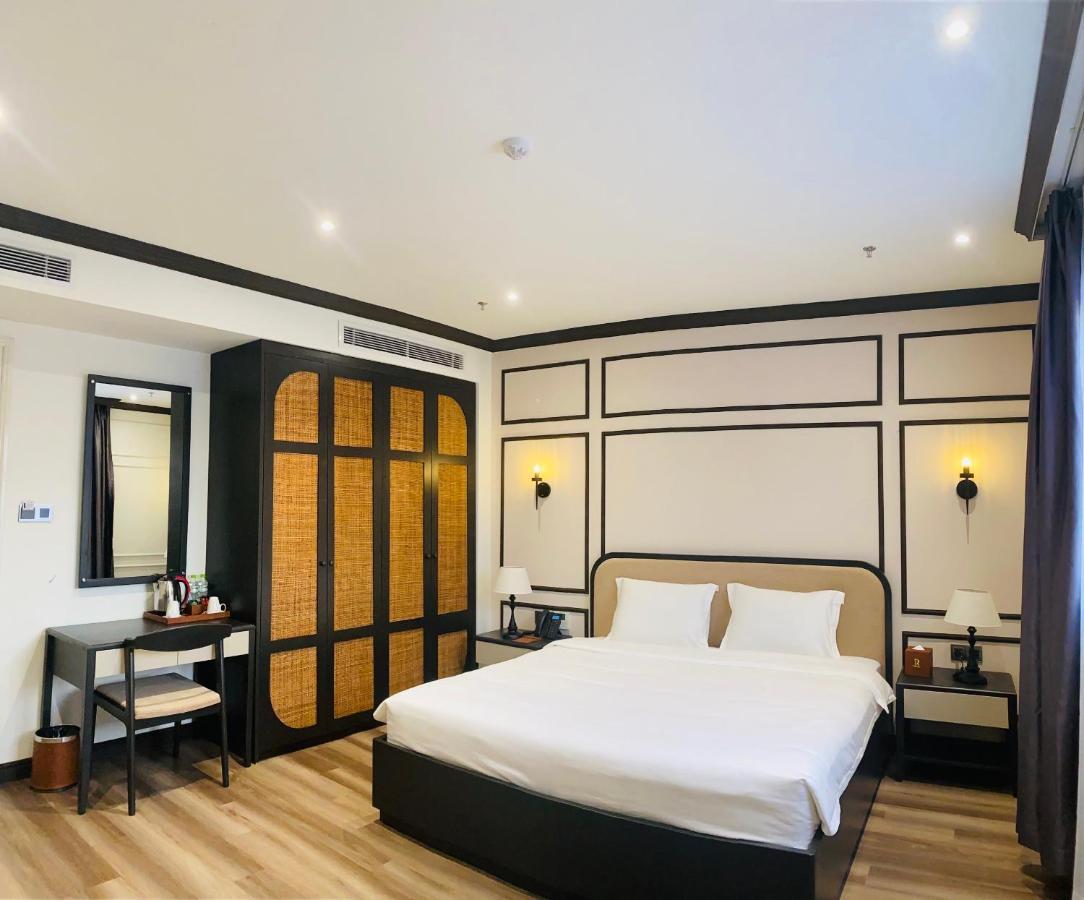 Gia Nghia Robin Hotel Exterior photo